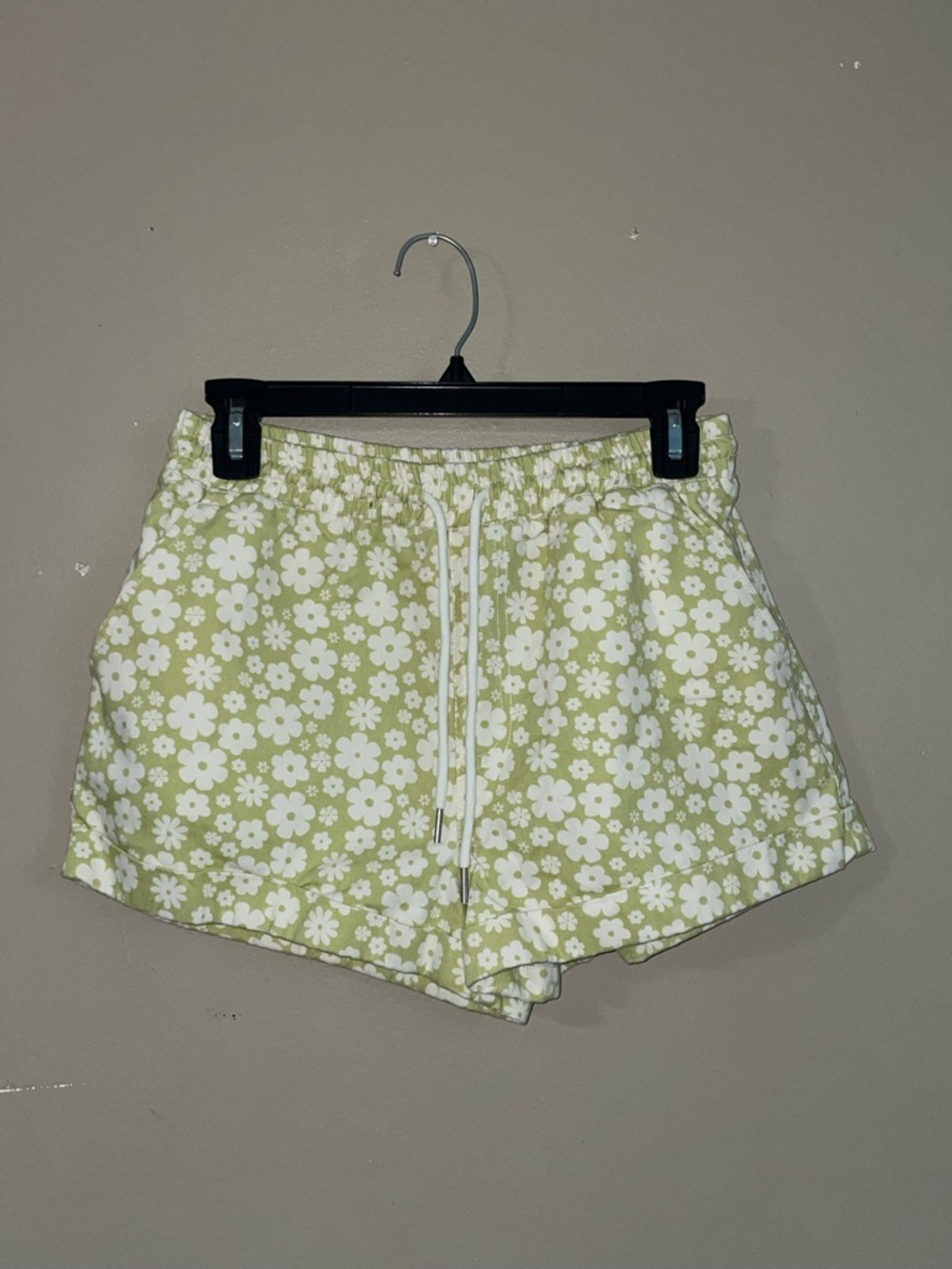 Forever 21 Green/white floral drawstring waist lightweight denim shorts size S